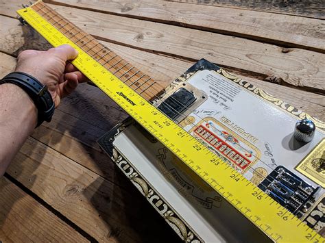 cigar box guitar scale length